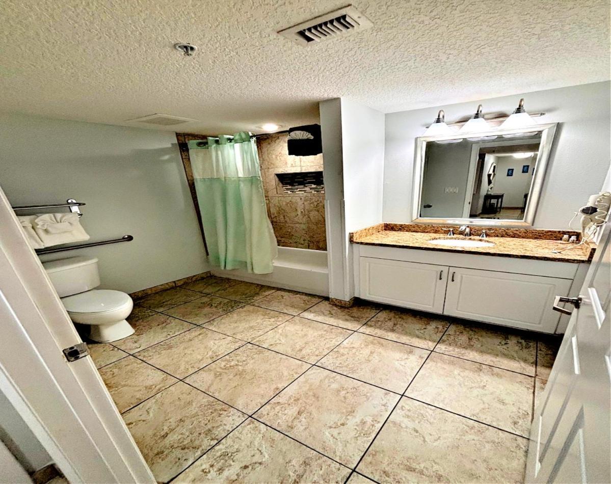 2 Bedroom Direct Oceanfront Wyndham Ocean Walk Daytona Beach 2226-0 Eksteriør billede
